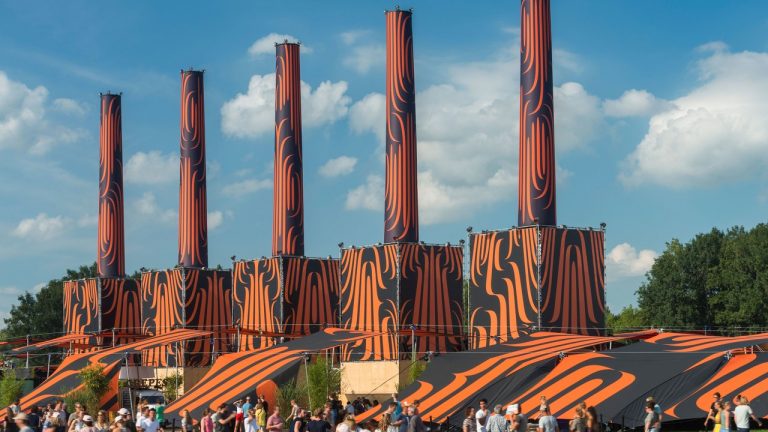 3 edificios que demuestran el potencial del diseño gráfico en la arquitectura