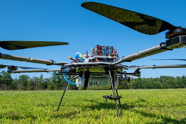 Una novedosa tecnología para llevar energía a lugares remotos por H2GO