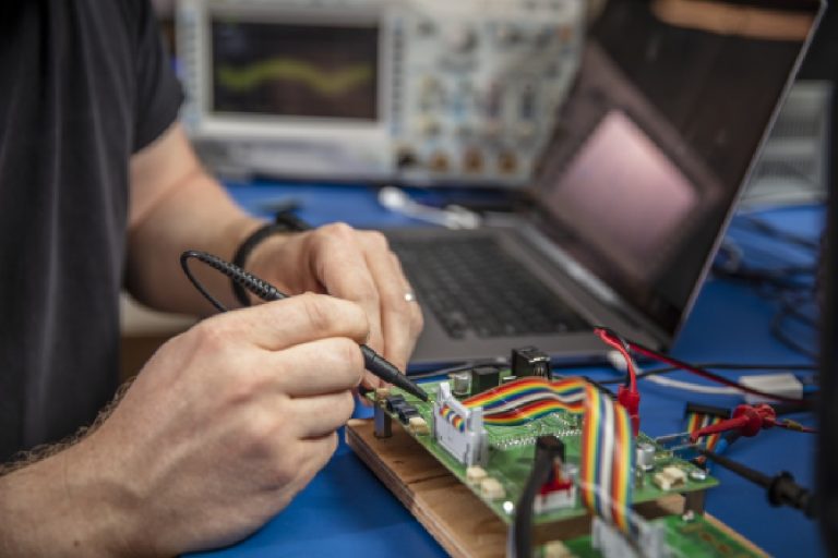 Sostenibilidad y tendencias de diseño en la industria de la electrónica de consumo