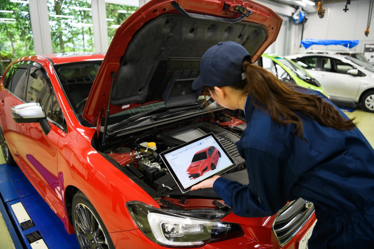 De Fábricas Integradas a Realidad Virtual: las 6 tendencias que redefinirán la industria automotriz