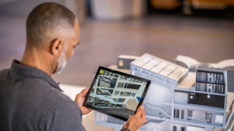Cómo los digital twins transforman las operaciones industriales